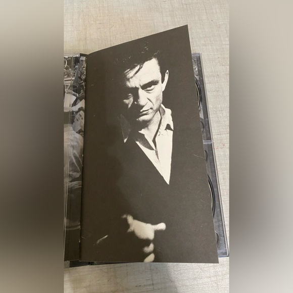 Johnny Cash, the legend 4 CD collection with book inside of history - Picture 6 of 8